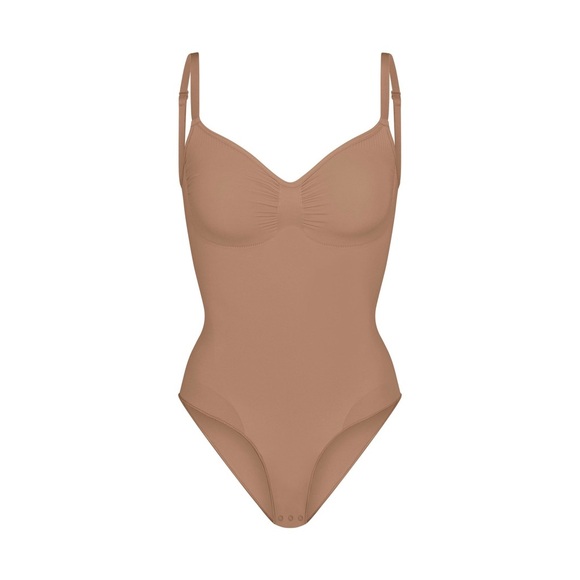 SKIMS Other - SKIMS sculpting bodysuit